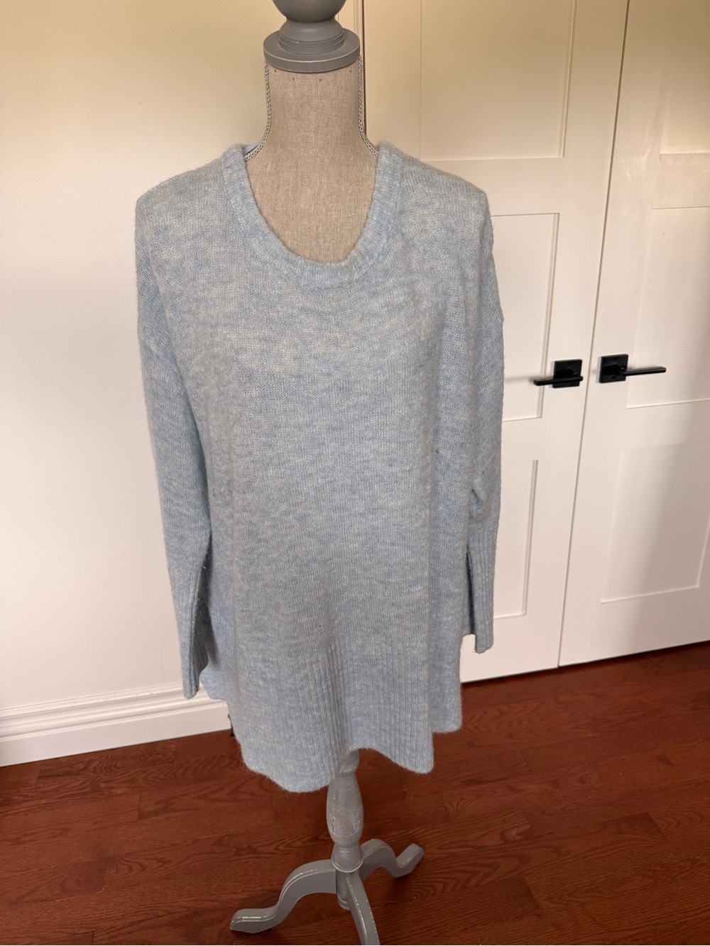 Oversized Lightweight Crewneck Sweater - Light Blue